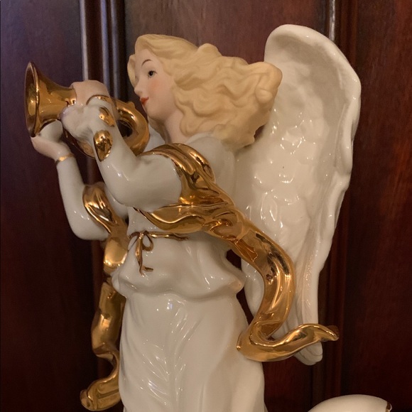 BEAUTIFUL Angel Music Box - Picture 2 of 5
